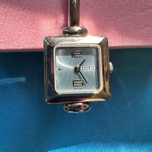 Gucci Watch 1900L 19mm Women's Silver